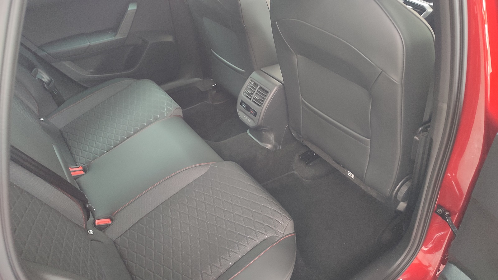 SEAT-LEON-TSI-FR Asiento trasero derecho
