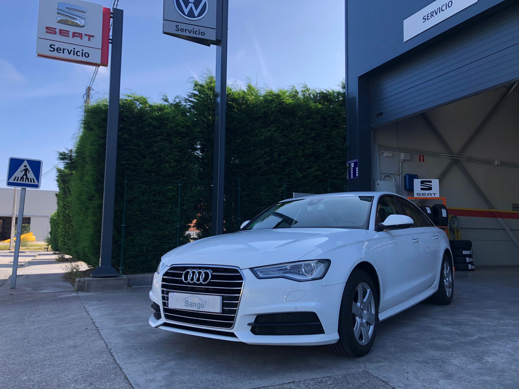 AUDI - A6 2.0 TDI 110kW150CV ultra S tronic frontal lateral derecho